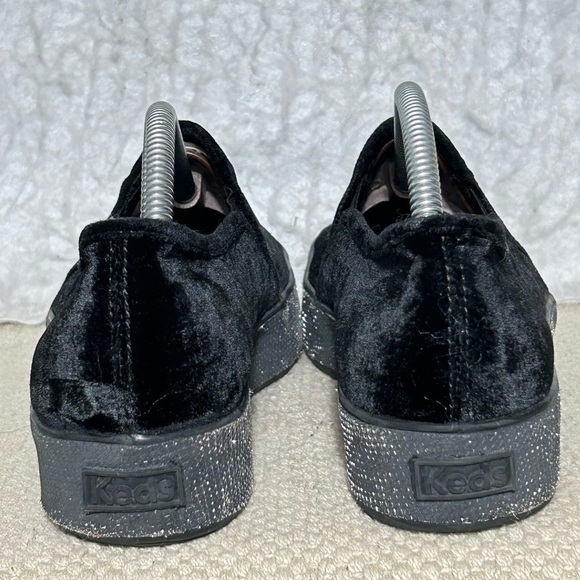 Keds Womens Black Velvet Crystal SlipOn Casual Fashion Sneakers Shoes SZ 7.5 - Picture 4 of 11